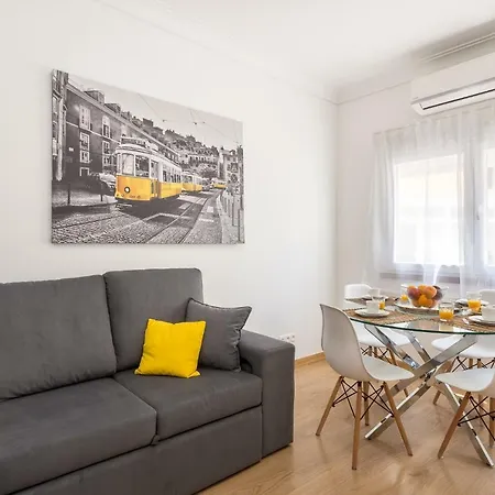 First House * Lisbona